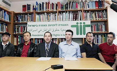 Celebrating their victory (Photo: Haim Zach) - 31.7 kb